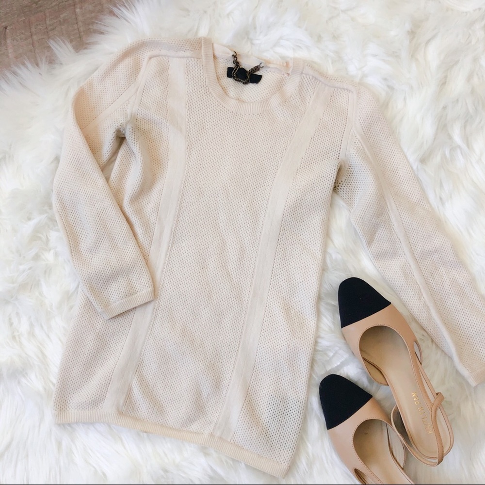 {burberry} fitted cream wool sweater